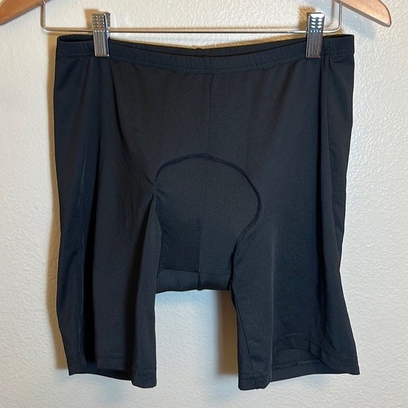 SPORTS Gear Black Cycling Shorts - Picture 1 of 11